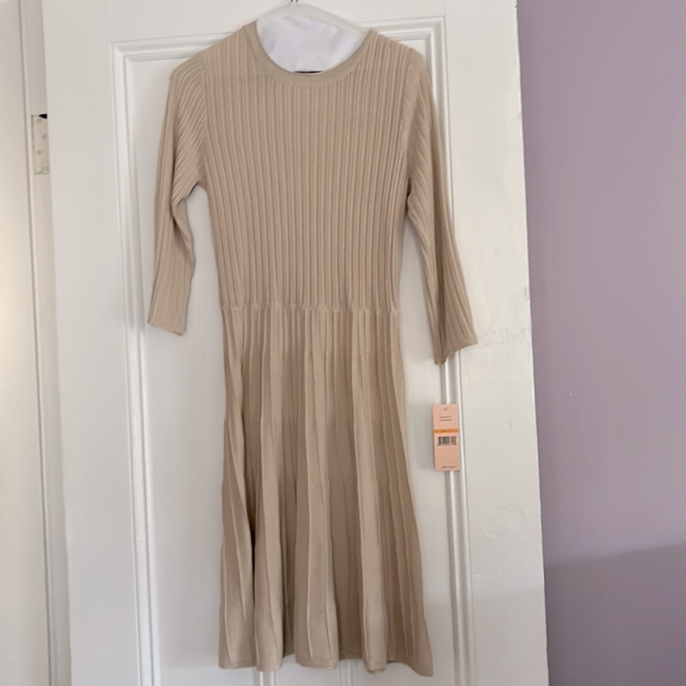 Metallic Gold Knit NANETTE Nanette Lepore Midi Dress. Size Small.